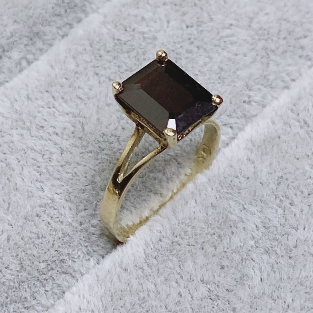 Vintage BADAVICI 10K 10KT Karat Dark Red Emerald Cut Yellow Gold Ring Sz 6.75